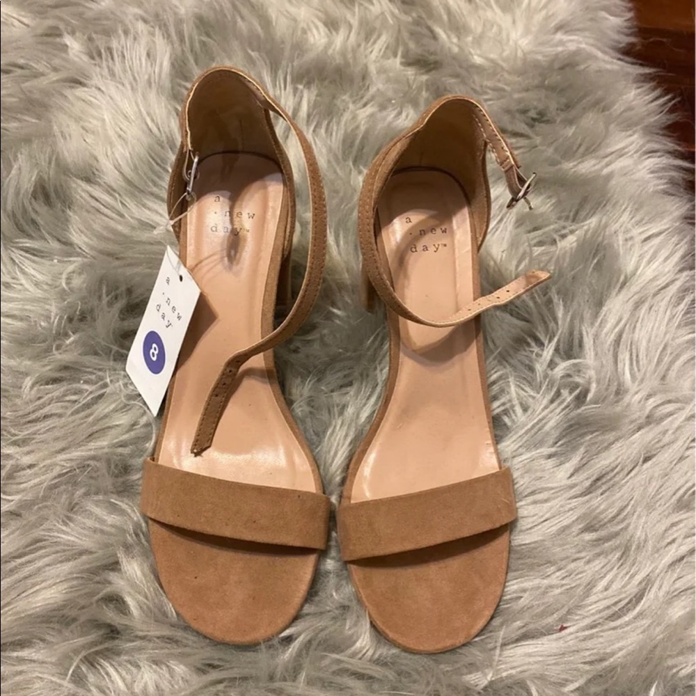 Heels size 8